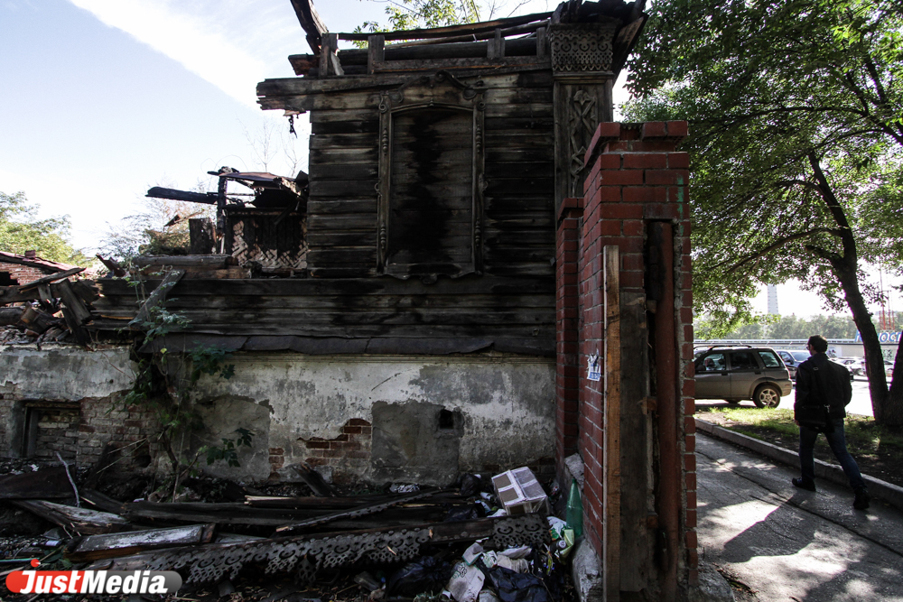 Старинную усадьбу на Куйбышева признали ветхим жильем и начали сносить - Фото 5
