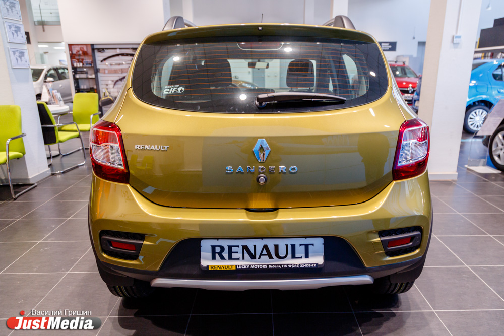 Французкая иномарка с ВАЗовскми фишками: Тест-драйв Renault SANDERO STEPWAY от JustMedia.ru - Фото 9