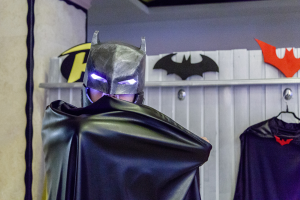 В Екатеринбурге с размахом отметили премьеру фильма «Бэтмен против Супермена: на заре справедливости» - Фото 5