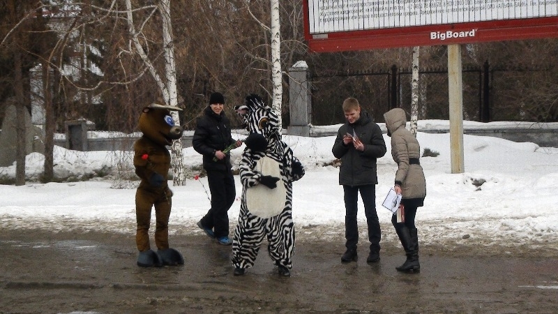 В Екатеринбурге Правилам дорожного движения пешеходов учили… «зебра» и «бык» - Фото 6