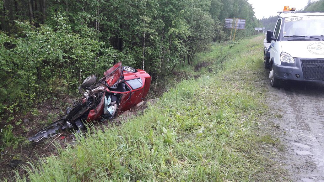 На Серовском тракте в страшной аварии погибла пассажирка Mitsubishi. ФОТО - Фото 2
