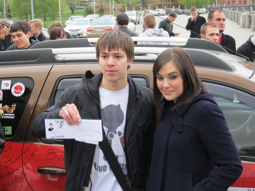 В Екатеринбурге известную актрису Сашу Грей встречали сотни фанатов - Фото 6