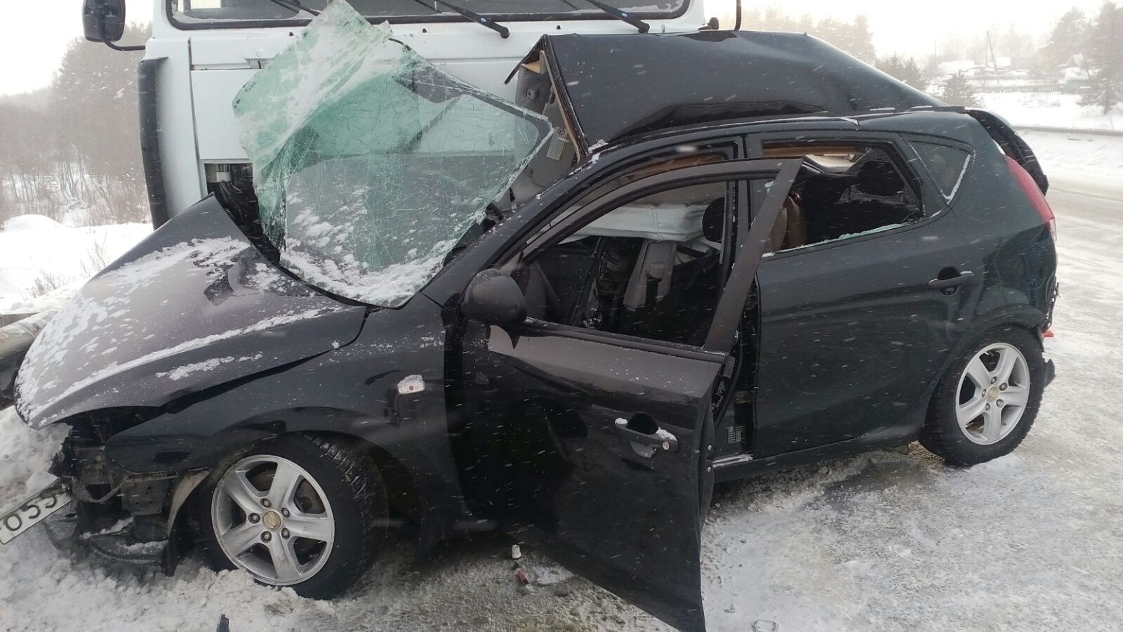 На Серовском тракте, столкнувшись с МАЗом, погибла женщина-водитель - Фото 2