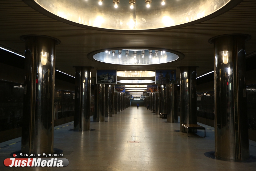 Не выходим на конечной станции и бродим по тоннелям. День и ночь в метро с JustMedia.ru - Фото 3