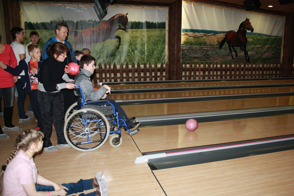 Дети с ограниченными возможностями провели выходные с лошадьми и паралимпийцами - Фото 2
