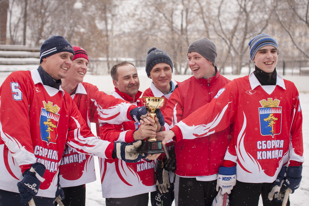 В Екатеринбурге состоялся чемпионат Свердловской области по хоккею в валенках - Фото 2