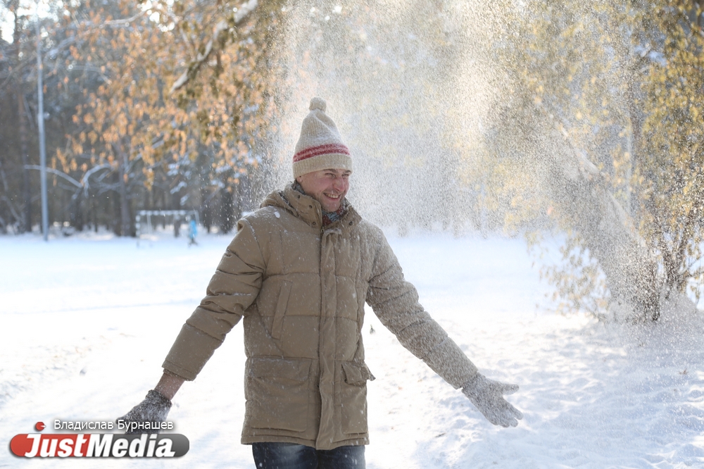 Андрей Сак, строитель: «Люблю кидаться снежками и кататься на лыжах». В Екатеринбурге сегодня еще немного похолодает. ФОТО, ВИДЕО - Фото 6