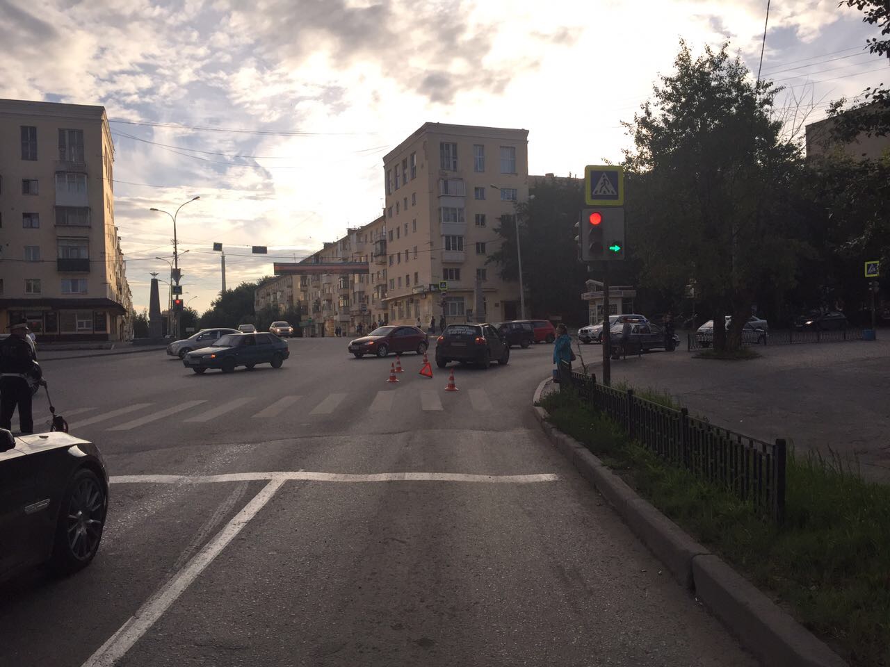 В Екатеринбурге водитель Toyota сбил женщину-пешехода. ФОТО - Фото 2