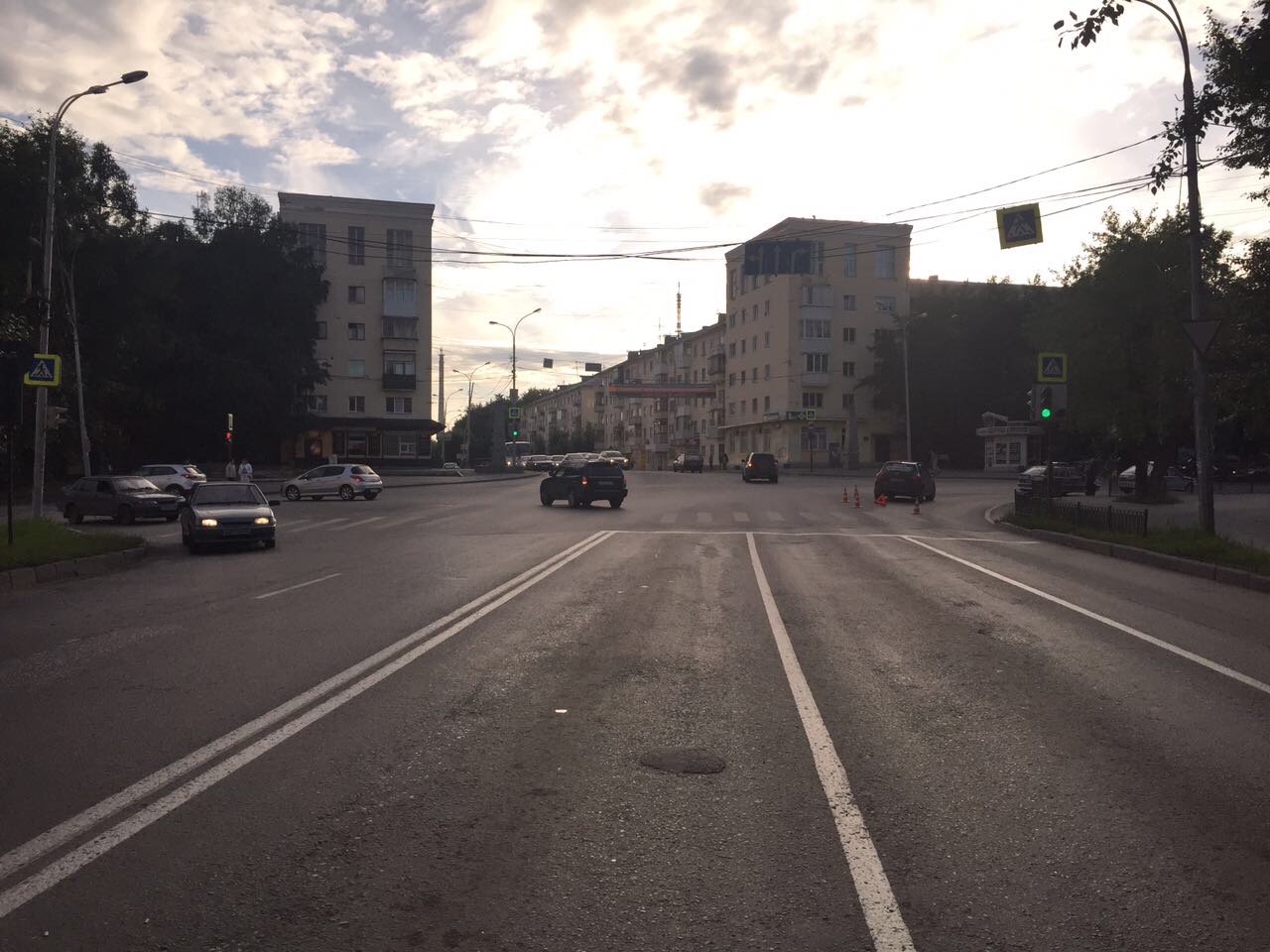 В Екатеринбурге водитель Toyota сбил женщину-пешехода. ФОТО - Фото 3