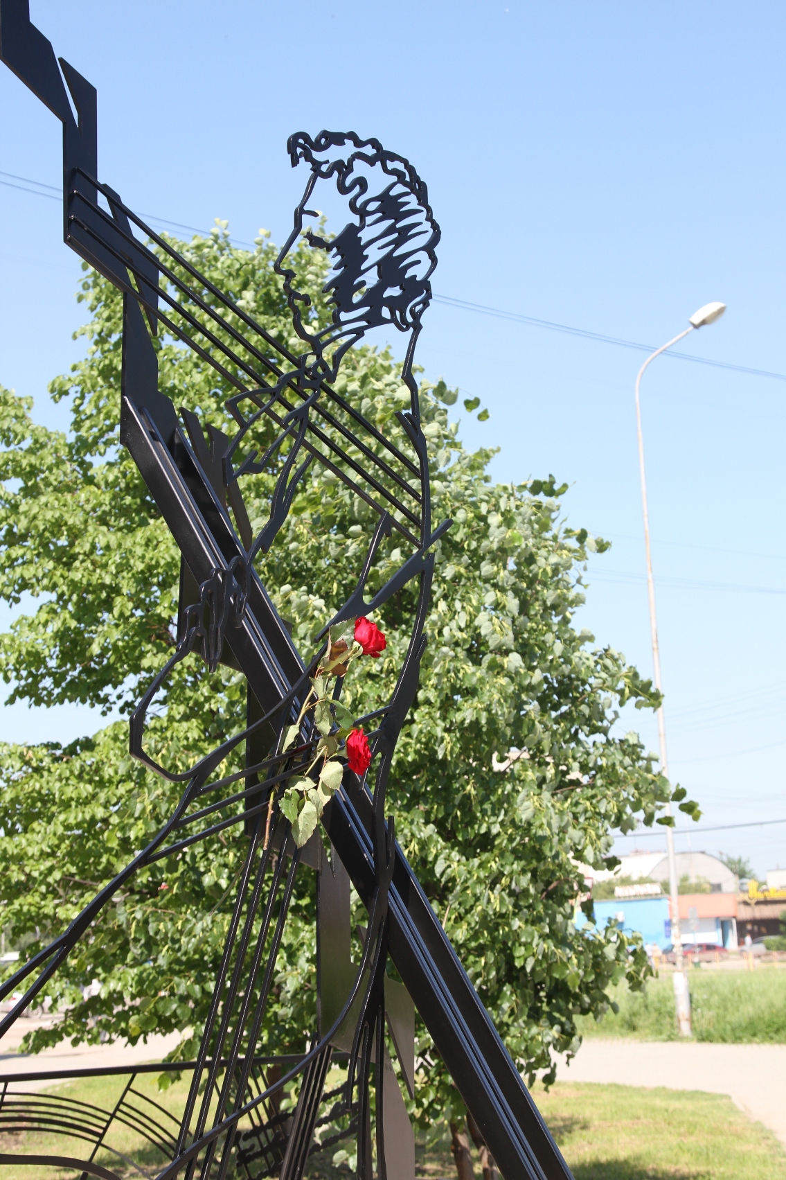 В Каменске-Уральском появился пятиметровый памятник поэзии Пушкина - Фото 2