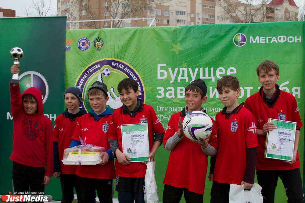 Сочи все ближе. Юные футболисты из Екатеринбурга выиграли областной этап всероссийских соревнований - Фото 4