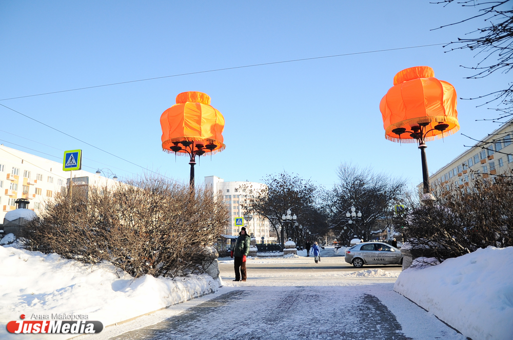 Уютные абажуры от Тимы Ради снова украсили центр Екатеринбурга - Фото 2