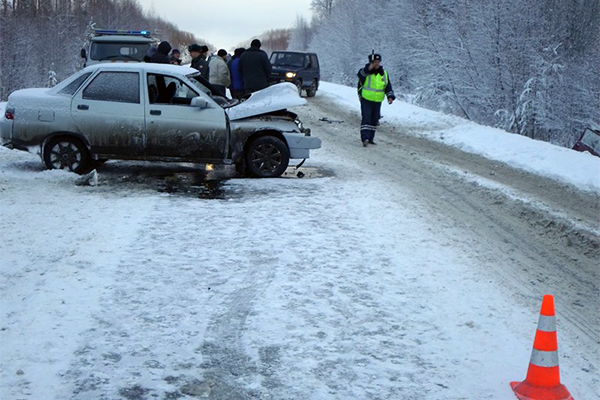 В двух утренних ДТП в Свердловской области погибли три человека, шестеро получили травмы - Фото 5