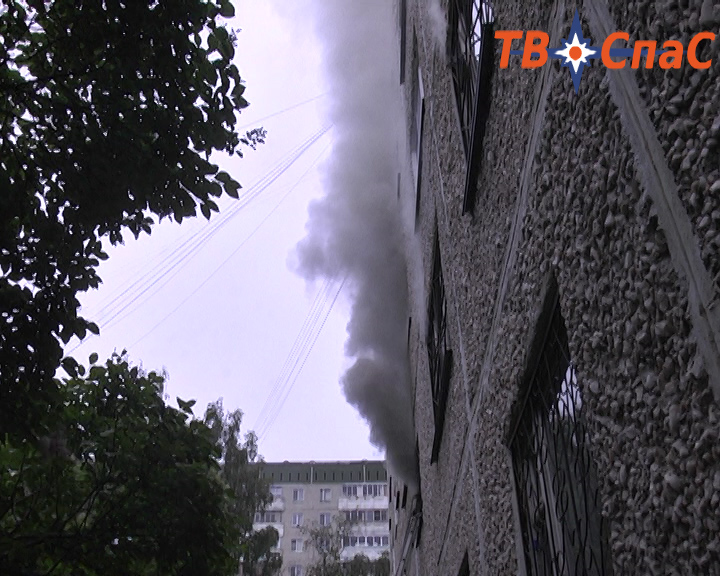 В Екатеринбурге при пожаре погибла женщина. Днем раньше от инсульта умер ее муж. ФОТО - Фото 6