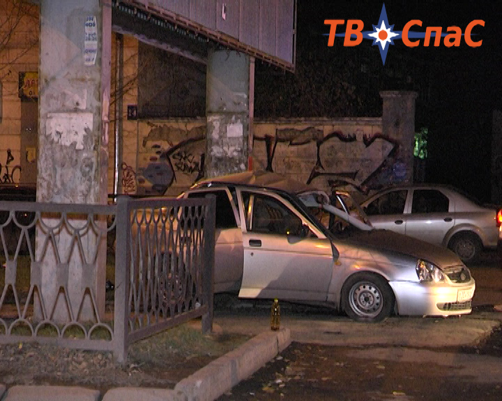 Пьяный водитель врезался в столб на Грибоедова. ФОТО - Фото 6