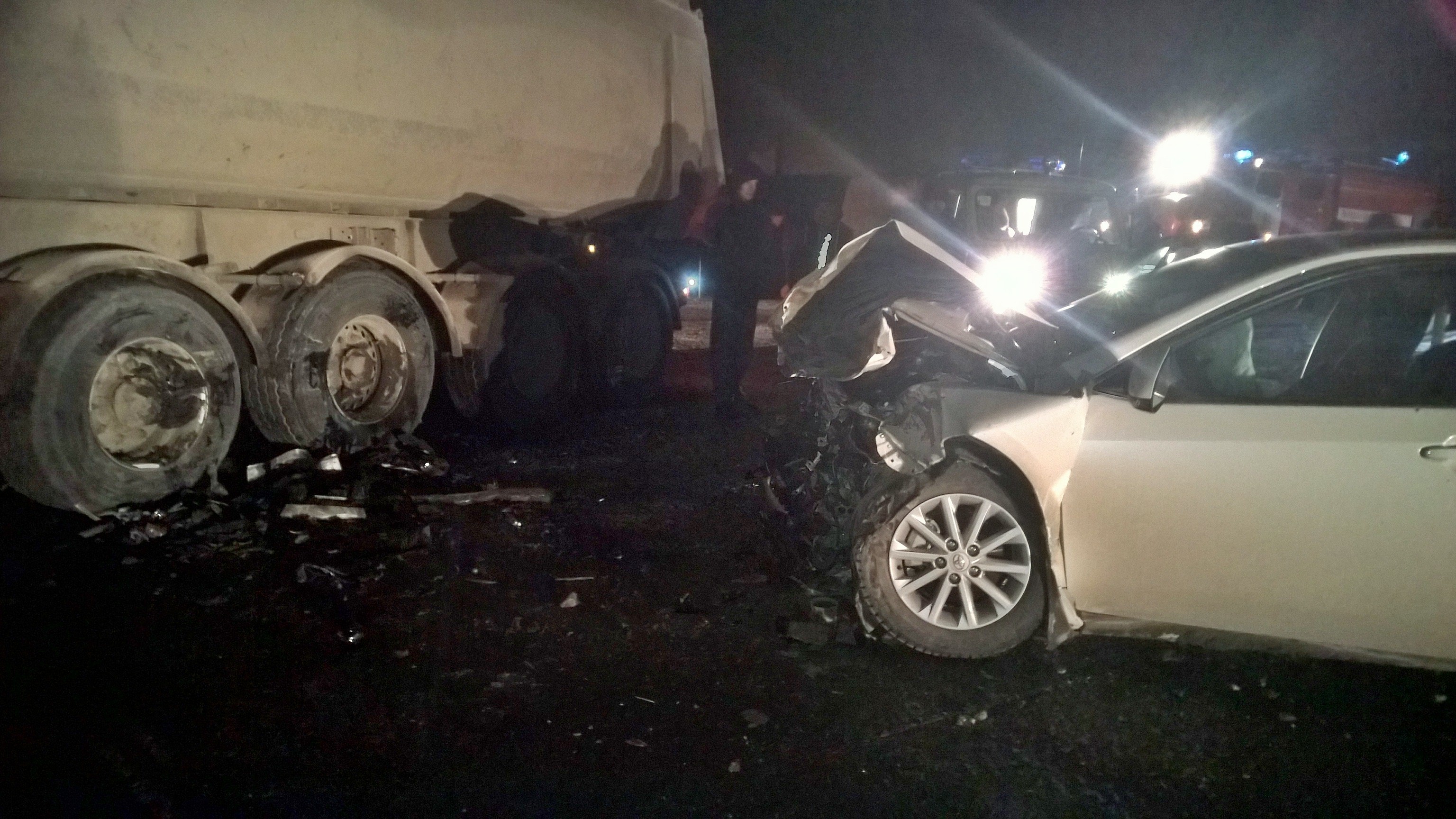 На Тюменском тракте МАЗ, груженный щебнем, в ДТП убил пассажирку легковушки. ФОТО - Фото 2