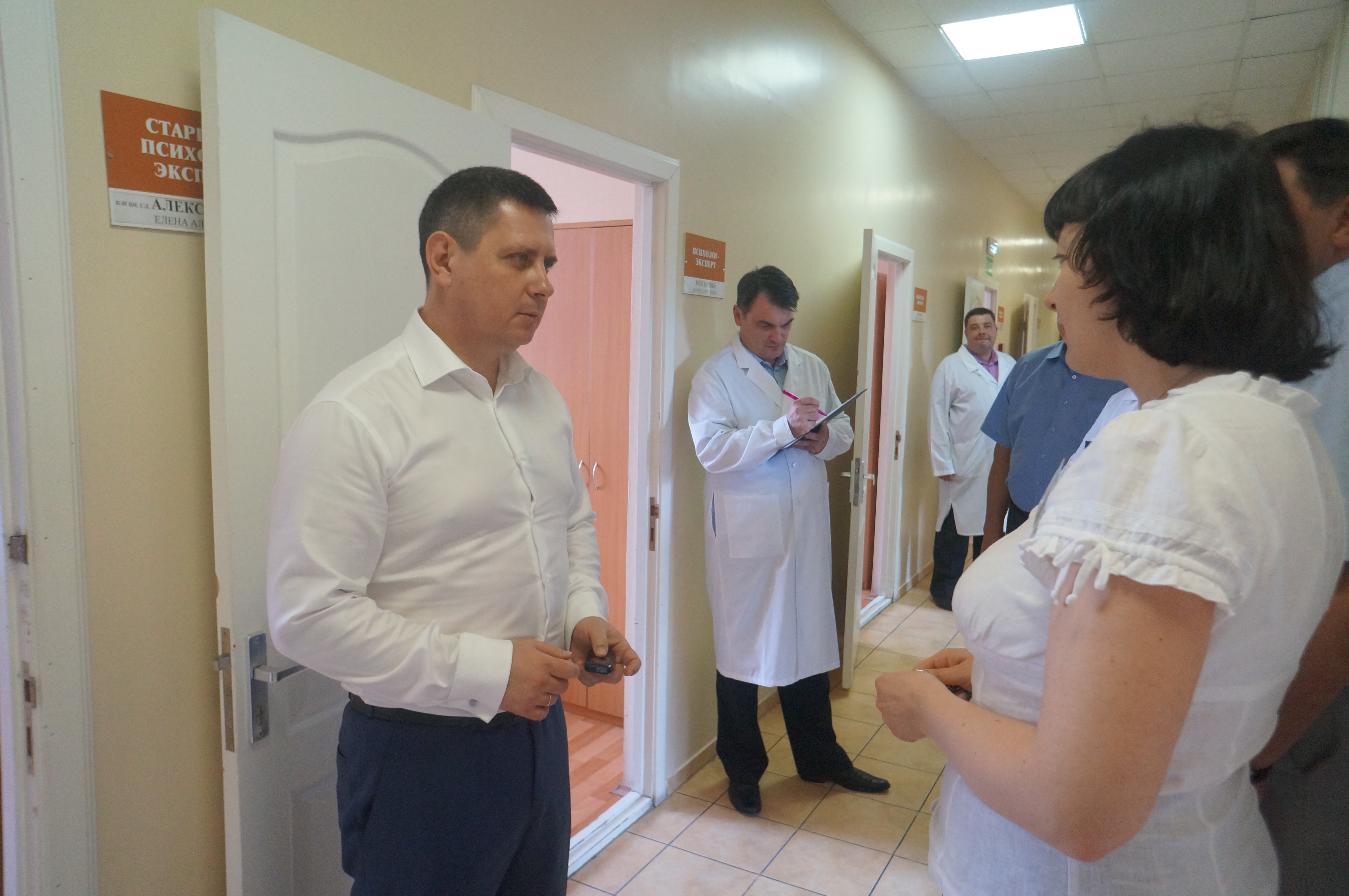 Высокопоставленному чиновнику МВД России показали обновленный ведомственный госпиталь в Екатеринбурге - Фото 4