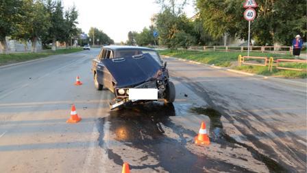 В Каменске-Уральском «шестерка» и «Шевроле» не поделили дорогу. Пострадало четыре человека - Фото 2