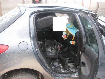 В Верхней Пышме в столкновении с грузовиком погибла женщина-водитель легковушки - Фото 3