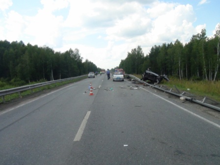 В ДТП на автодороге Екатеринбург—Тюмень погибли два человека - Фото 4
