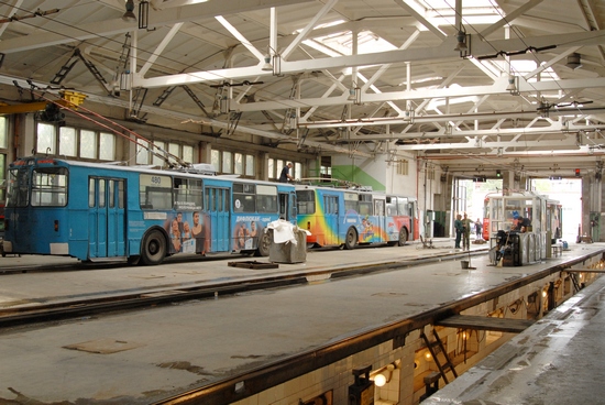 За сорок лет машины Орджоникидзевского троллейбусного депо перевезли 1,6 миллиарда пассажиров - Фото 2