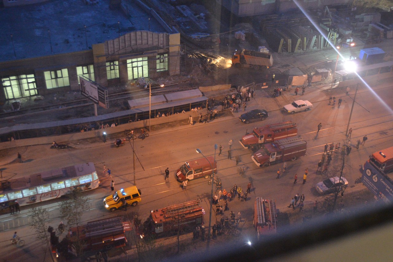 На улице 8 Марта сгорел расселенный барак  - Фото 3