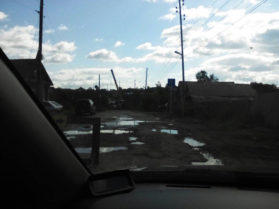 Рабочие рассказали, когда закончат восстанавливать размытую дорогу в Кировграде - Фото 4