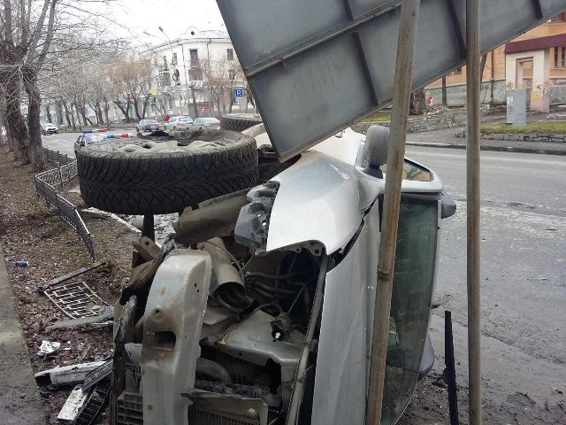 В Свердловской области неопытные водители устроили два серьезных ДТП. ФОТО - Фото 3