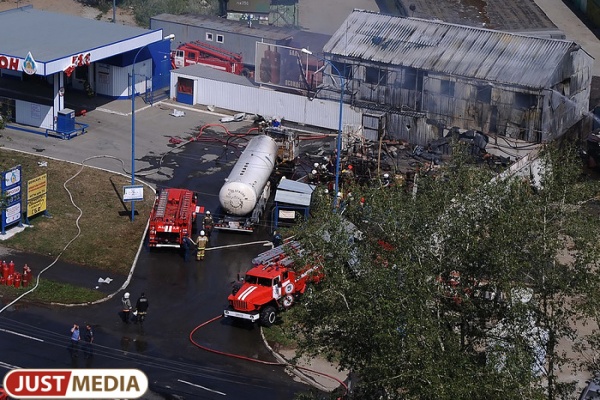 В результате взрыва на газозаправочной станции в Екатеринбурге пострадала женщина - Фото 1
