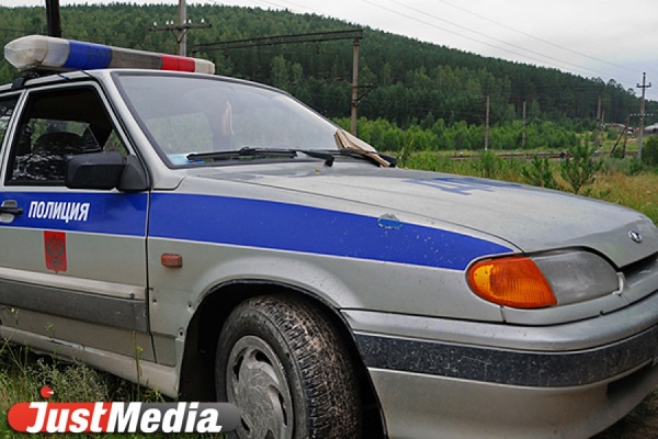 В Березовском два полицейских помогли дачникам потушить пожар - Фото 1