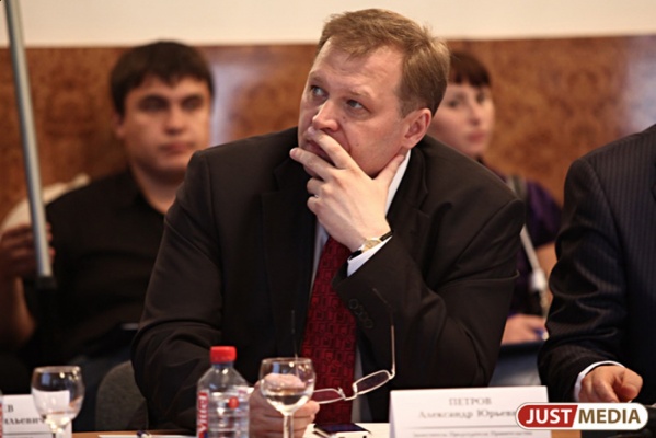 Областные власти призвали работников АМУРа воздержаться от акций протеста - Фото 1