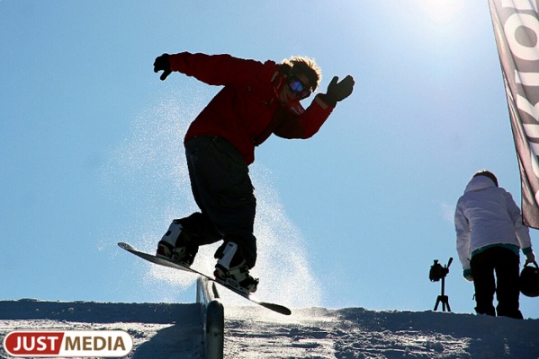 Сноубордисты Екатеринбурга смогут впервые покататься после летнего отдыха - Фото 1