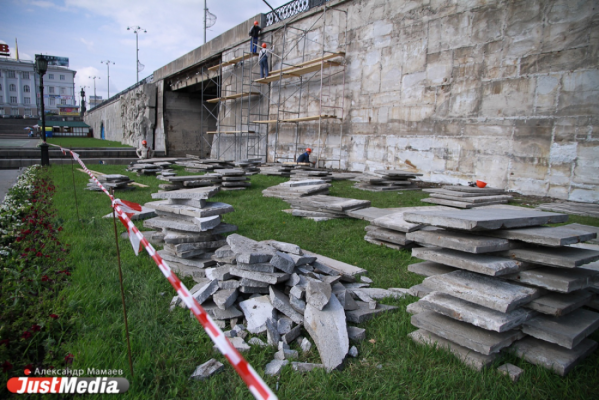 «Первостроители города» подождут. Ремонт екатеринбургской плотины завершат будущим летом - Фото 1