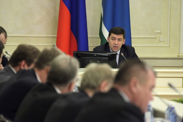 Евгений Куйвашев требует от торгового бизнеса адекватные налоги в бюджет - Фото 1