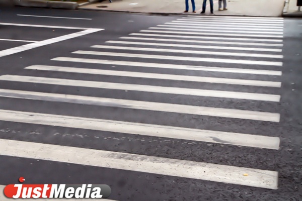 В Нижнем Тагиле водитель «Мерседеса» сбил пешехода на «зебре» - Фото 1