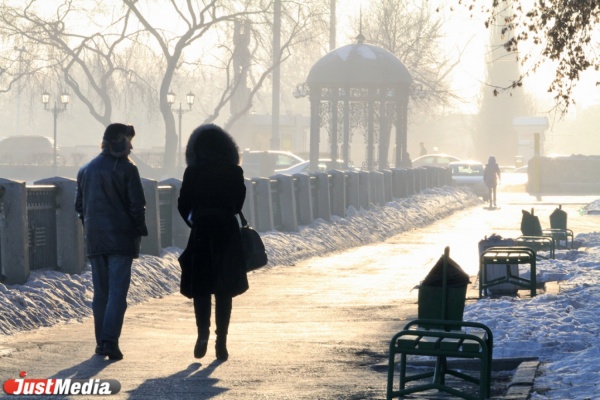 В Екатеринбург придут сильные морозы. Ночью до минус 25-и - Фото 1