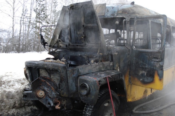 Возле села Черноусово попал в ДТП автобус со школьниками - Фото 1