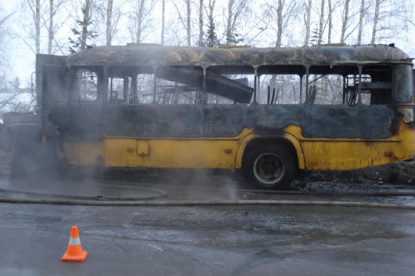 Начальник ГУ МВД области взял расследование причин вчерашнего ДТП с участием школьного автобуса под личный контроль - Фото 1