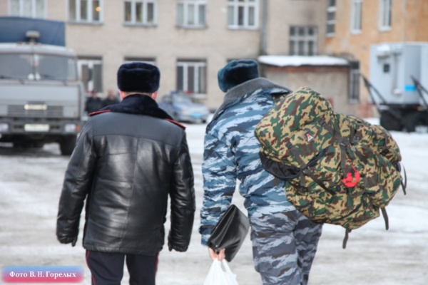 Свердловские полицейские полгода будут помогать коллегам в Дагестане - Фото 1