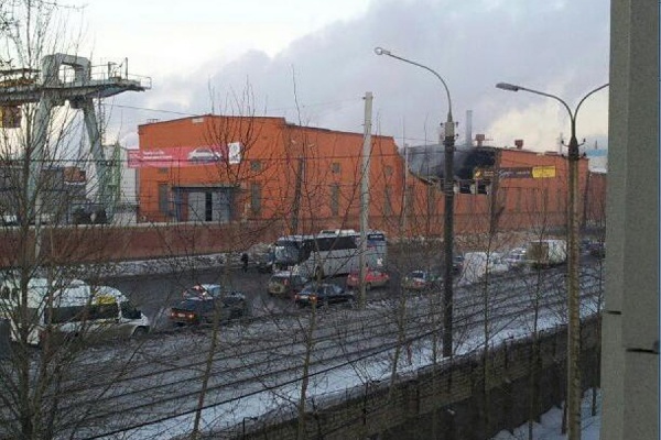 Челябинский цинковый завод пострадал от падения метеорита - Фото 1