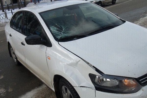 В Екатеринбурге водитель легковушки насмерть сбил пожилую женщину - Фото 1