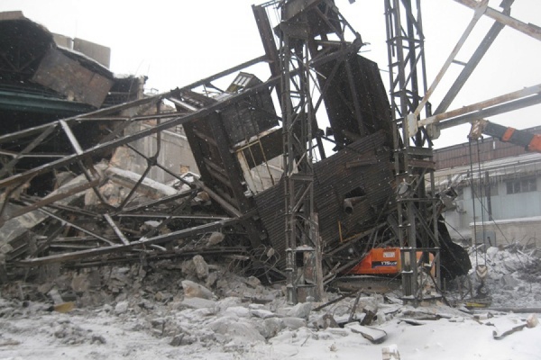 По факту гибели рабочего на территории Синарского трубного завода возбуждено уголовное дело - Фото 1