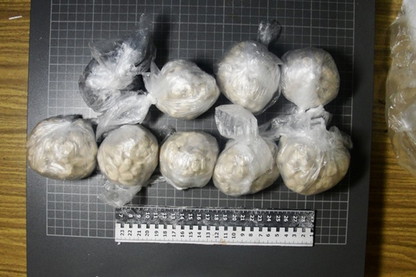 Сотрудники наркоконтроля обнаружили 872 грамма героина в пакете из-под яблочного сока - Фото 1
