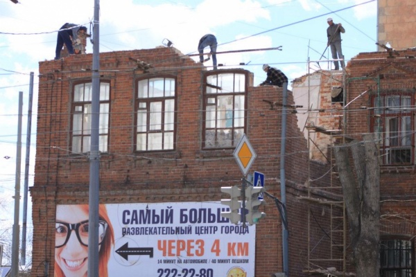 В Екатеринбурге разбирают здание, построенное в 1880 году - Фото 1