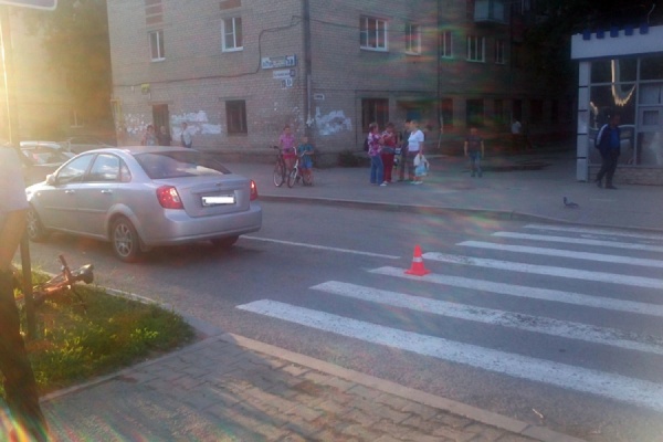 В Екатеринбурге водитель сбил ребенка на пешеходном переходе - Фото 1