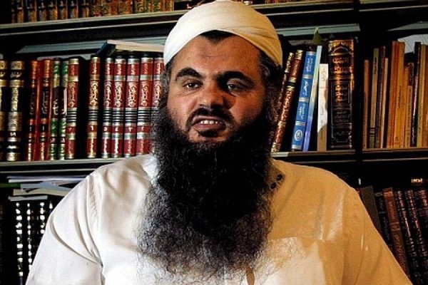 Радикальный исламист Абу Катада выслан из Великобритании в Иорданию - Фото 1