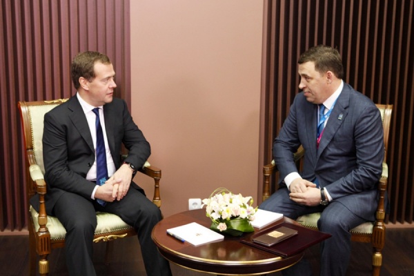 Медведев и Куйвашев обсудили вопросы повышения качества жизни на Среднем Урале - Фото 1