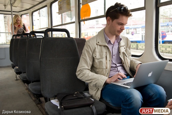 В 500 трамваях и троллейбусах Екатеринбурга появится wi-fi - Фото 1