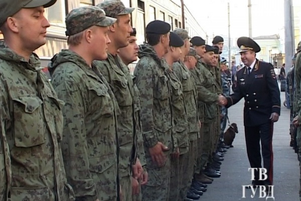 Сводный отряд свердловской полиции вернулся из полугодовой командировки на Северный Кавказ - Фото 1