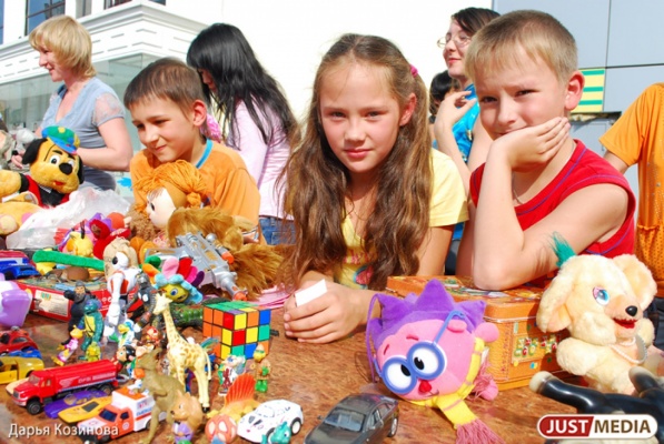 В преддверии Дня знаний в Екатеринбурге пройдет  ежегодная «Ярмарка старых игрушек» - Фото 1